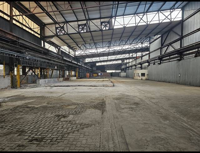 3,300M² WAREHOUSE TO LET IN ALRODE